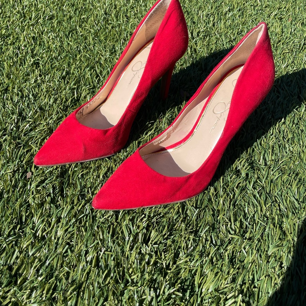 Red Pumps - Picture 2 of 5